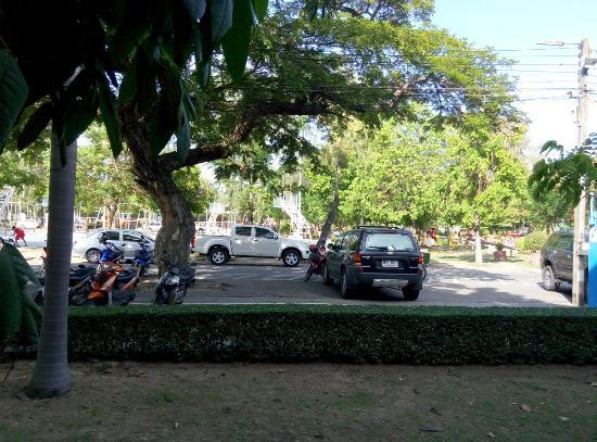 Suan Si Mueang